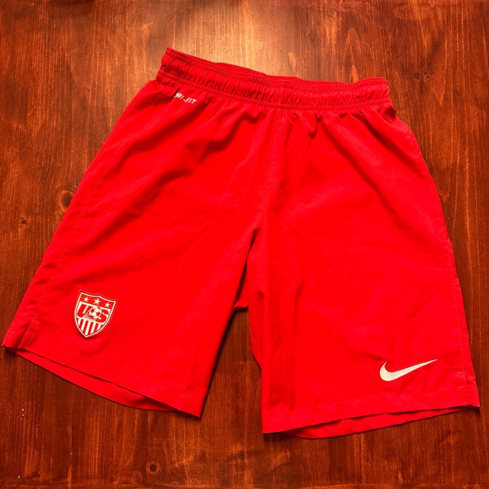 Authentic US Soccer Nike 2014 Away Kit Stadium Shorts Men’s Small Red